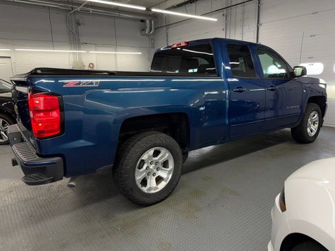 Used 2017 Chevrolet Silverado 1500 LT w/ All Star Edition AWD/4WD image 7