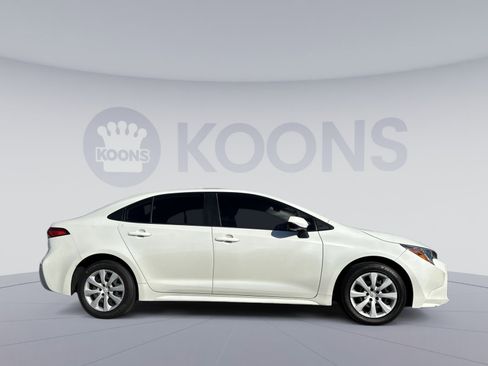 Used 2020 Toyota Corolla LE image 8