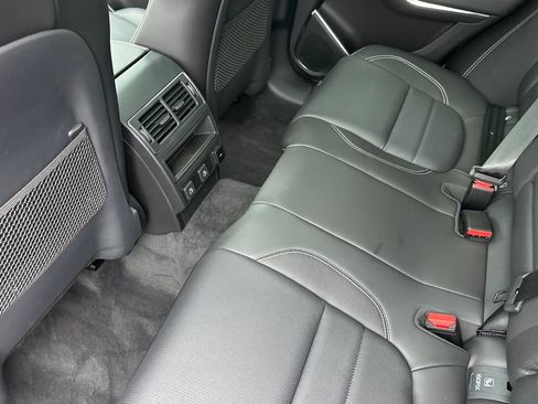 New 2025 Jaguar F-PACE R-Dynamic S image 16