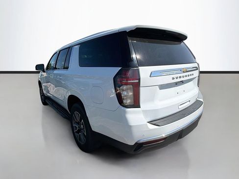 Used 2022 Chevrolet Suburban LT w/ LT Signature Package AWD/4WD image 6