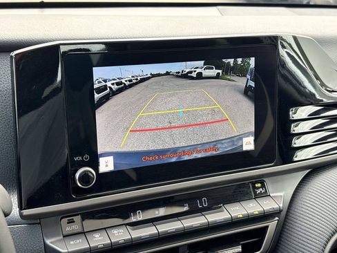 Used 2026 Toyota Camry SE FWD image 23