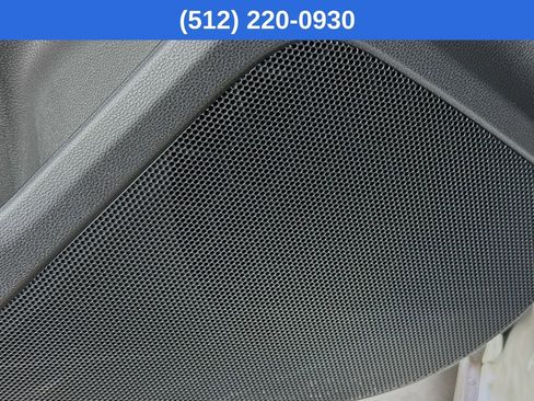 Used 2025 Subaru Crosstrek 2.0i Premium image 22