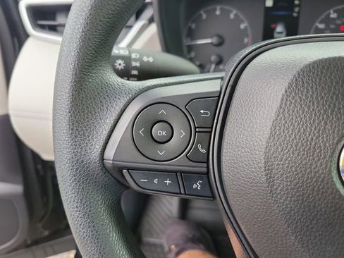 Used 2024 Toyota Corolla Cross L image 25