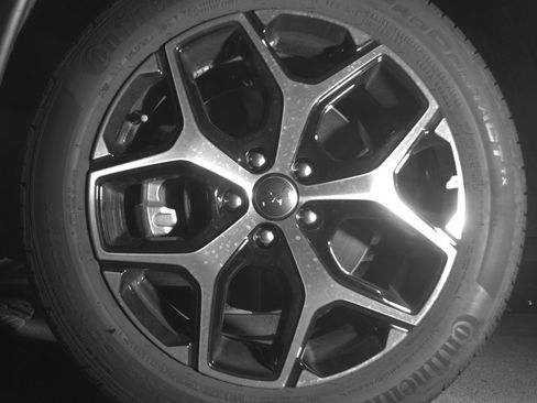 Used 2025 Jeep Compass Limited image 12