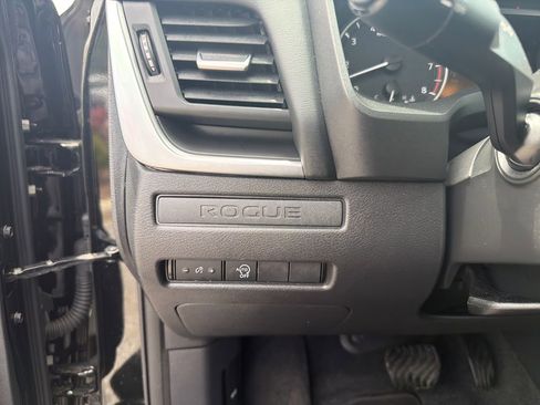 Certified 2023 Nissan Rogue S FWD image 34
