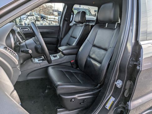 Used 2018 Jeep Grand Cherokee Limited image 13