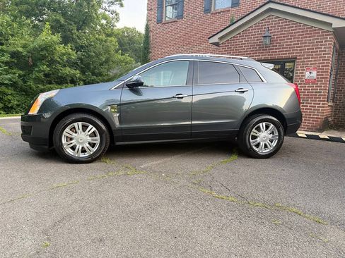 Used 2011 Cadillac SRX Luxury FWD image 2