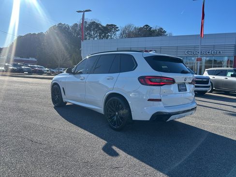 Used 2022 BMW X5 sDrive40i w/ M Sport Package image 5