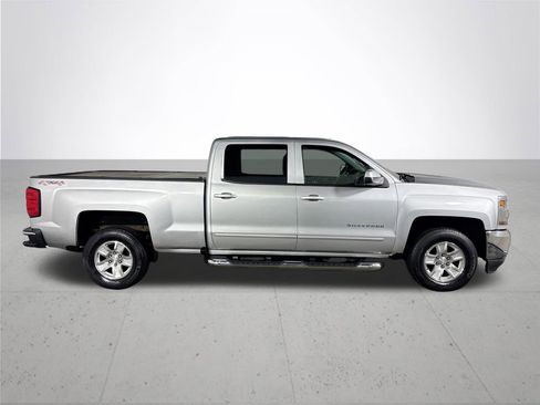 Used 2017 Chevrolet Silverado 1500 LT w/ All Star Edition AWD/4WD image 5