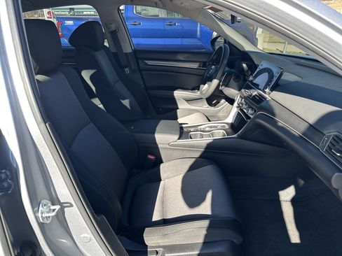 Used 2021 Honda Accord Hybrid image 34