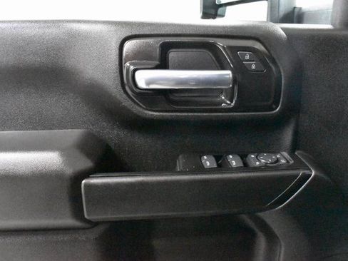 Used 2024 Chevrolet Silverado 2500 Custom w/ Custom Value Package image 18