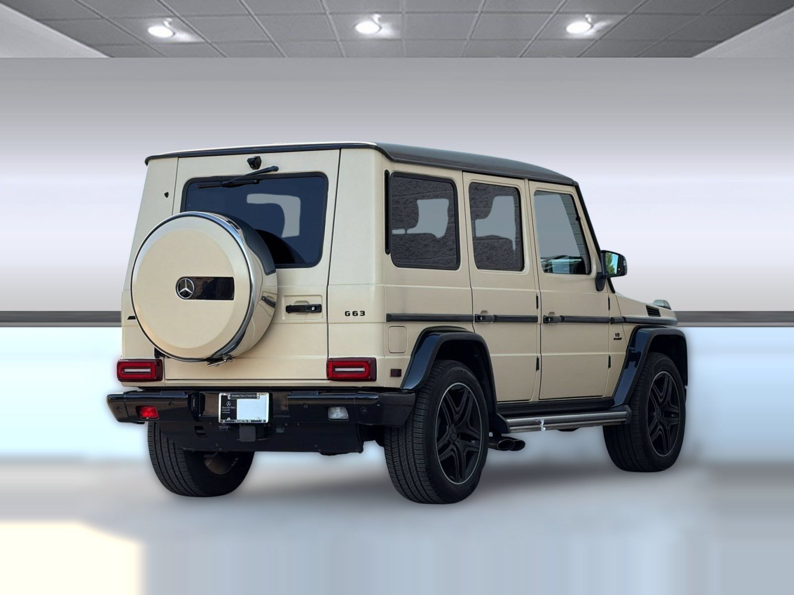 Used 2017 Mercedes-Benz G 63 AMG 4MATIC image 9