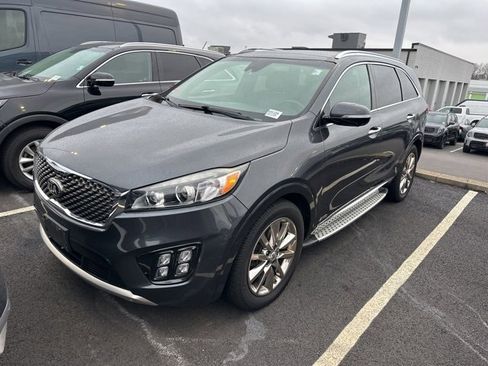 Used 2017 Kia Sorento SX image 1