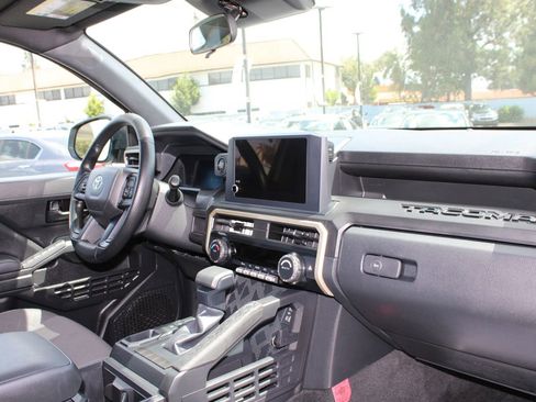 Used 2025 Toyota Tacoma SR RWD image 31