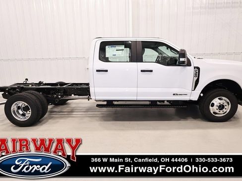 New 2026 Ford F350 XL w/ Snow Plow Prep Package AWD/4WD image 1