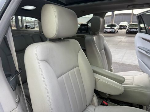 Used 2006 Mercedes-Benz R 500 4MATIC image 22
