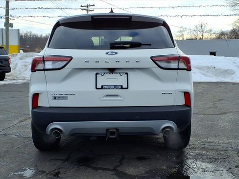 Certified 2022 Ford Escape Titanium w/ Class II Trailer Tow Package image 20