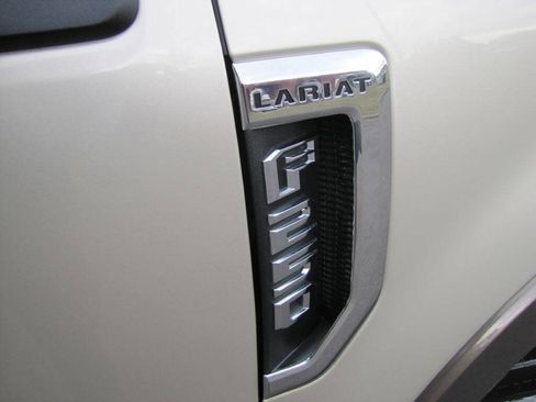 Used 2017 Ford F250 Lariat w/ Lariat Value Package image 29