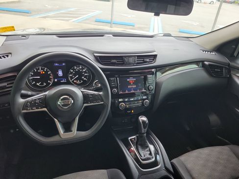 Used 2019 Nissan Rogue Sport SV image 24