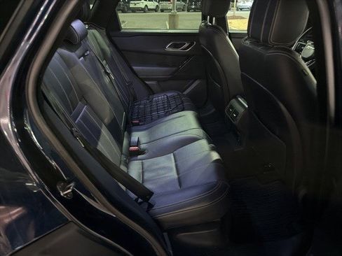 Used 2021 Land Rover Range Rover Velar R-Dynamic S image 17