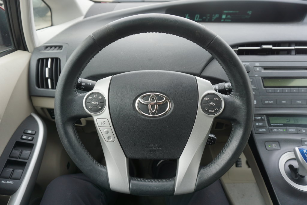 Used 2010 Toyota Prius Five FWD image 3