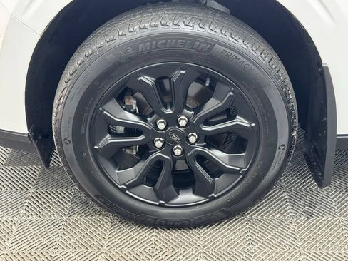 Used 2024 Ford Maverick Lariat w/ Black Appearance Package FWD image 13