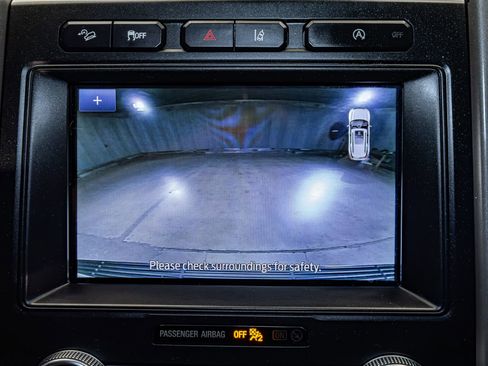 Used 2020 Ford Expedition XLT w/ FX4 Off-Road Package AWD/4WD image 19