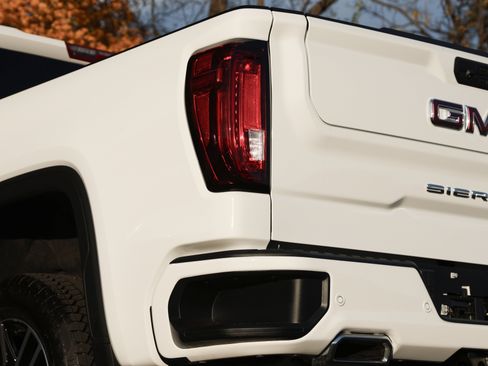 New 2026 GMC Sierra 1500 AT4 w/ AT4 Premium Package image 8