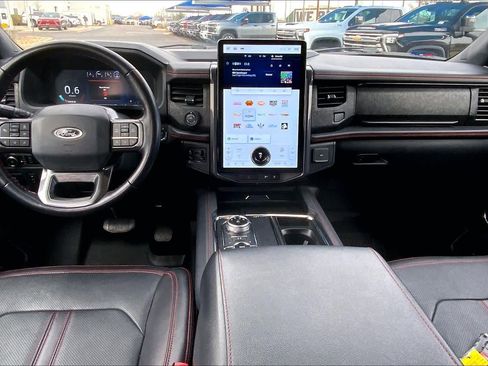 Used 2023 Ford Expedition Limited image 16