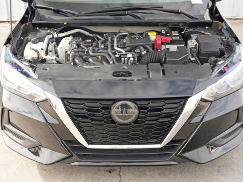 Used 2022 Nissan Sentra SV w/ SV Premium Package image 7