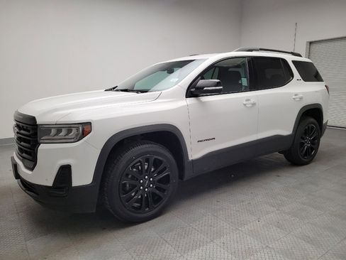 Used 2023 GMC Acadia SLE w/ Driver Convenience Package image 2