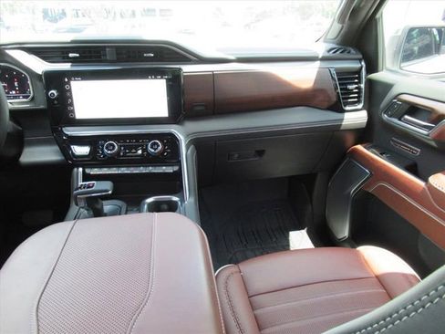 Used 2024 GMC Sierra 1500 Denali Ultimate AWD/4WD image 13