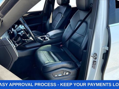 Used 2019 Porsche Cayenne S image 25