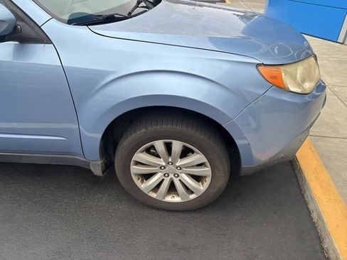 Used 2011 Subaru Forester 2.5X Premium image 6