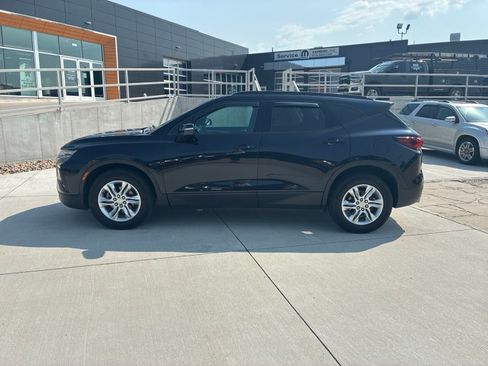 Used 2020 Chevrolet Blazer LT AWD/4WD image 2