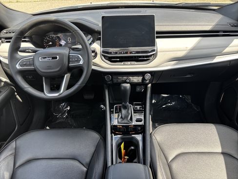 Used 2024 Jeep Compass Limited AWD/4WD image 16