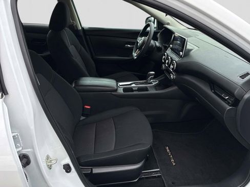 Used 2024 Nissan Sentra SV image 10