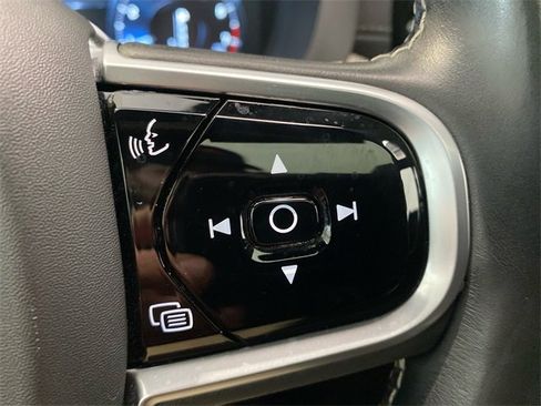 Used 2020 Volvo XC60 T6 Inscription image 17