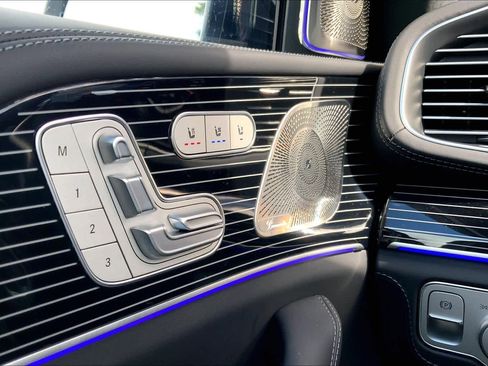 Certified 2025 Mercedes-Benz GLS 63 AMG 4MATIC image 34