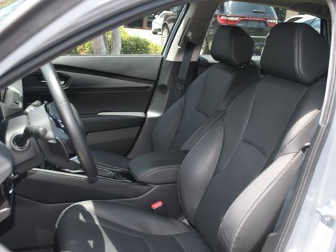 Used 2025 Honda Accord Touring image 11