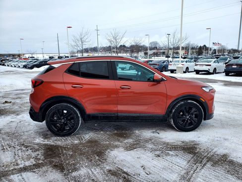 Used 2024 Buick Encore GX Sport Touring w/ Comfort Package image 4