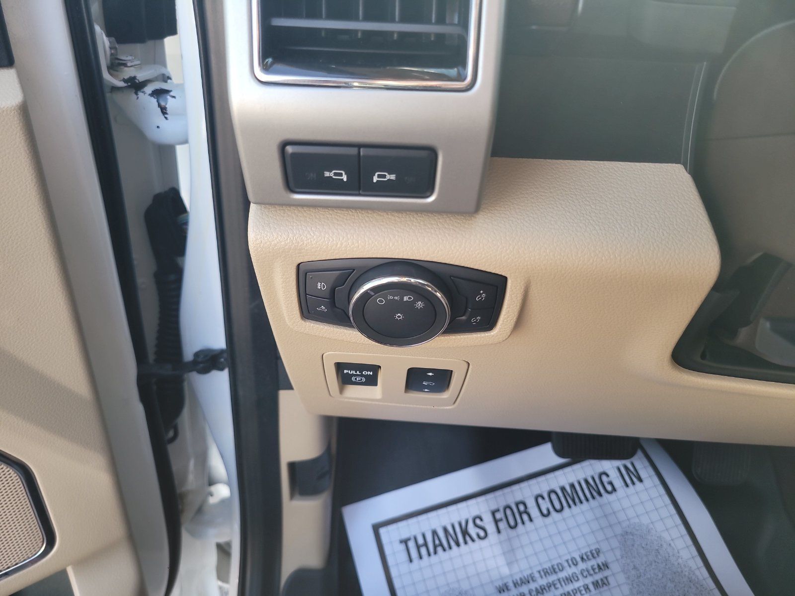 Used 2019 Ford F150 Lariat RWD image 17