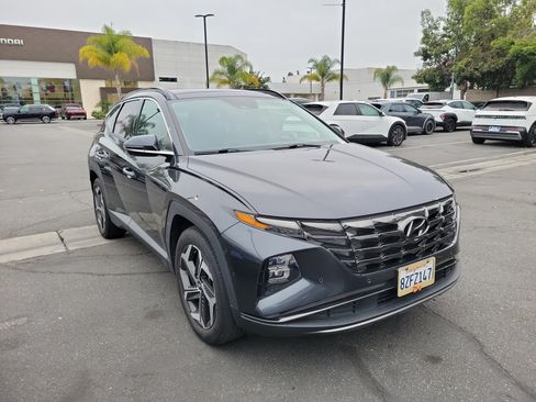 Used 2022 Hyundai Tucson Limited FWD image 2