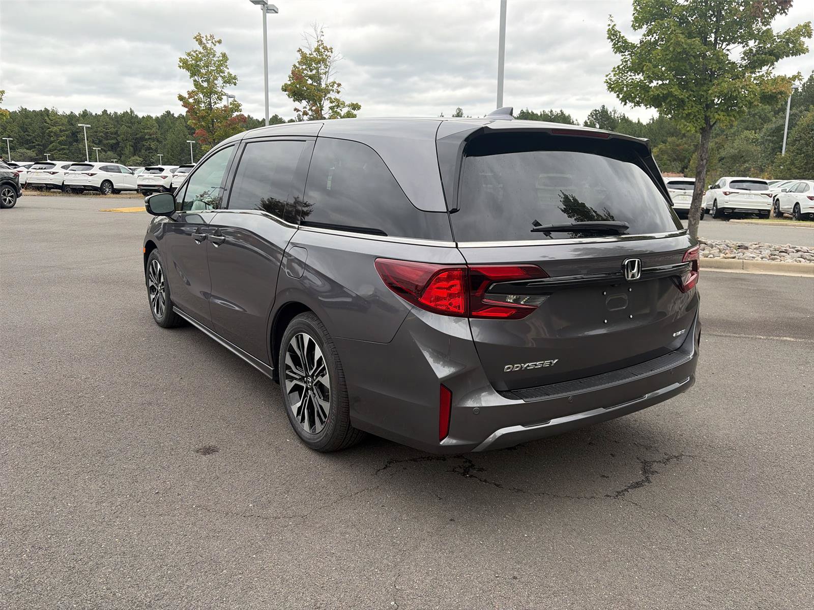 New 2027 Honda Odyssey Elite image 5