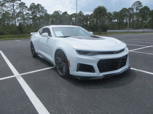 Used 2018 Chevrolet Camaro ZL1 RWD image 4