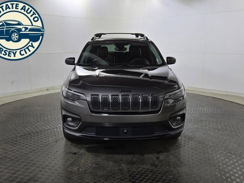 Used 2021 Jeep Cherokee Latitude Plus w/ Sun & Sound Group AWD/4WD image 2
