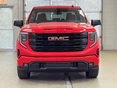 New 2026 GMC Sierra 1500 Elevation w/ LPO, Elevation Black Package