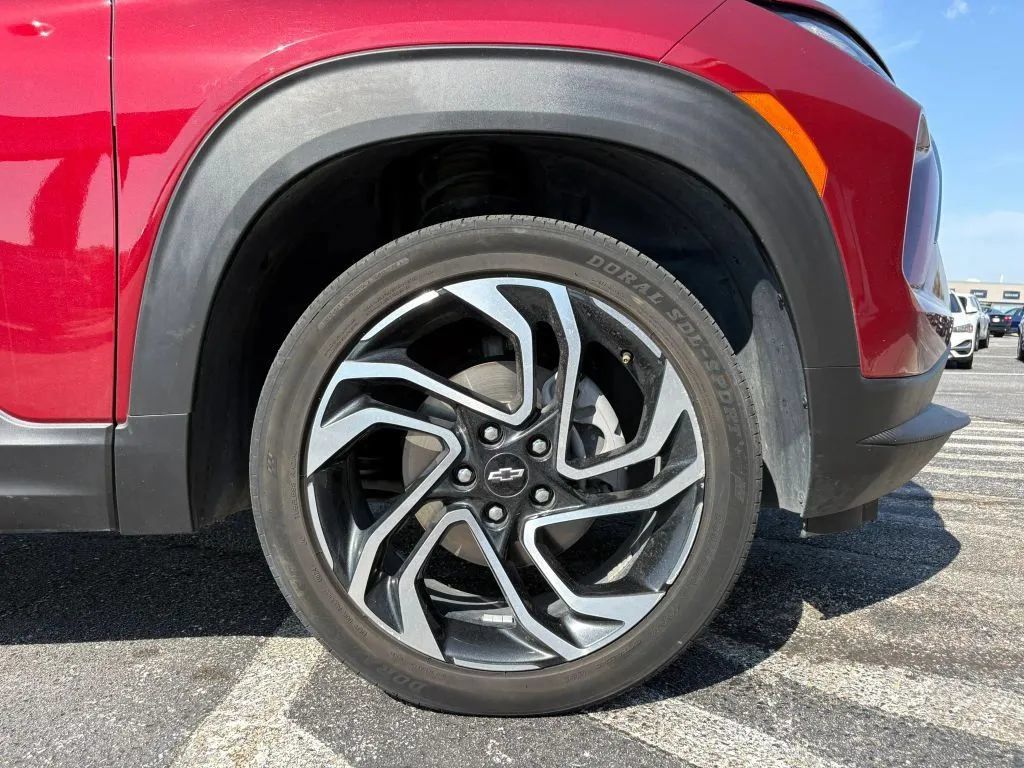 Used 2024 Chevrolet TrailBlazer RS AWD/4WD image 27