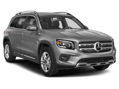Used 2023 Mercedes-Benz GLB 250 4MATIC image 9