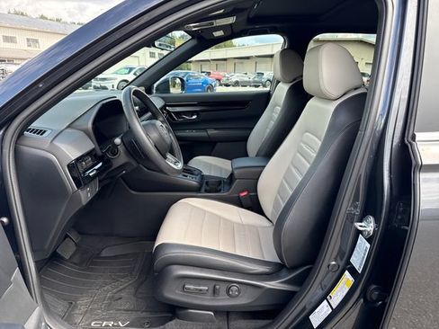 Used 2024 Honda CR-V Sport Touring image 17